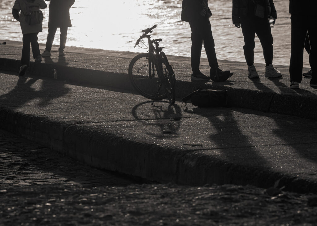 江ノ島　太陽　自転車